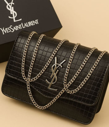 Premium Croc-Embossed Vegan Leather Crossbody Bag With Elegant Gold-Tone Chain Strap And Iconic Signature Hardware ( Black )